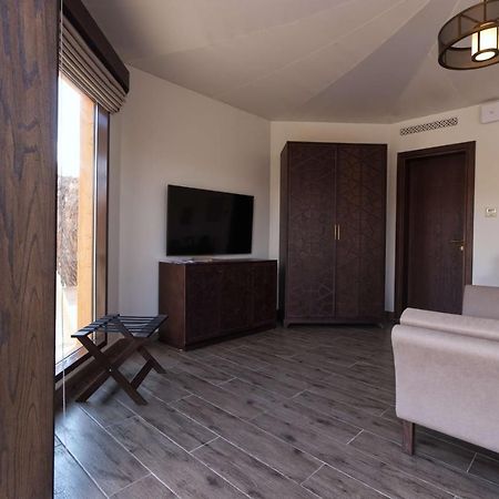 Al Badayer Retreat By Sharjah Collection Ξενοδοχείο Margham Εξωτερικό φωτογραφία A bedroom at the hotel