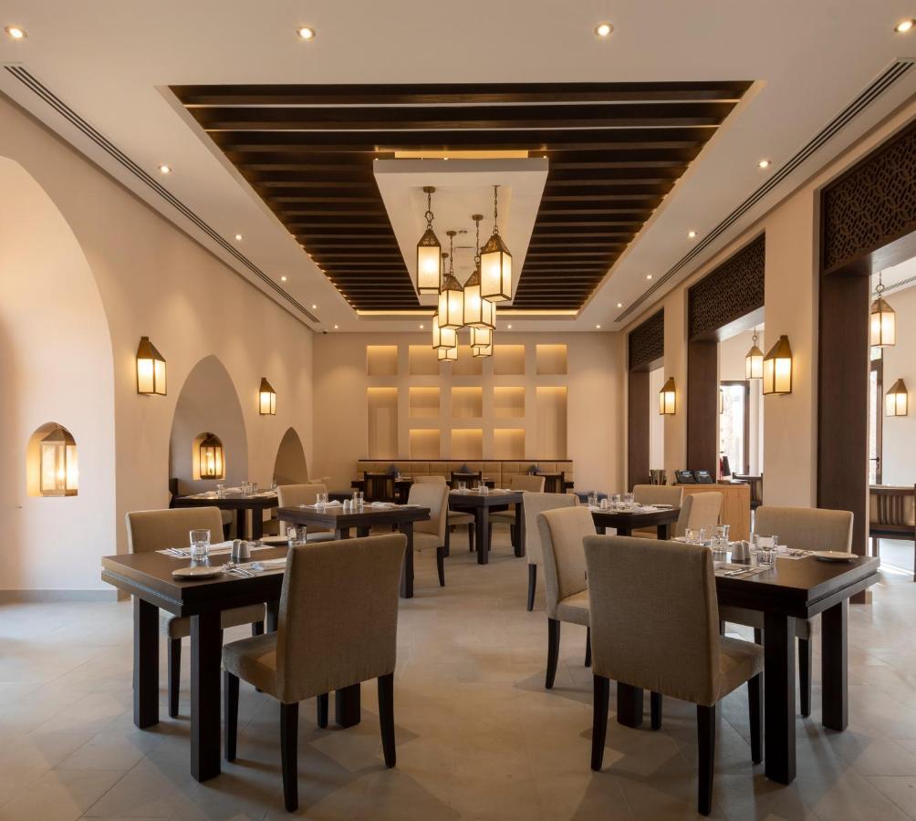 Al Badayer Retreat By Sharjah Collection Ξενοδοχείο Margham Εξωτερικό φωτογραφία The restaurant at the Ritz-Carlton, Dubai