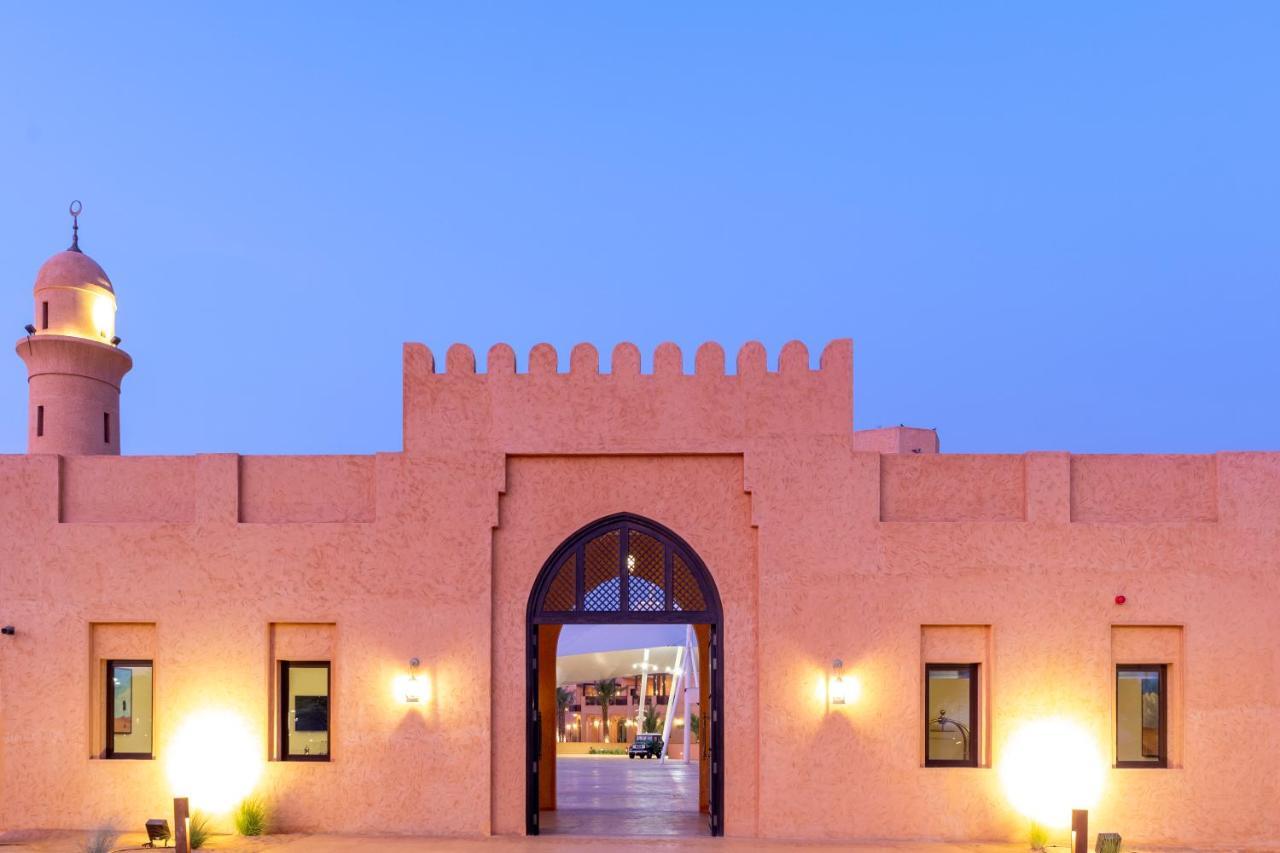 Al Badayer Retreat By Sharjah Collection Ξενοδοχείο Margham Εξωτερικό φωτογραφία The entrance to the hotel