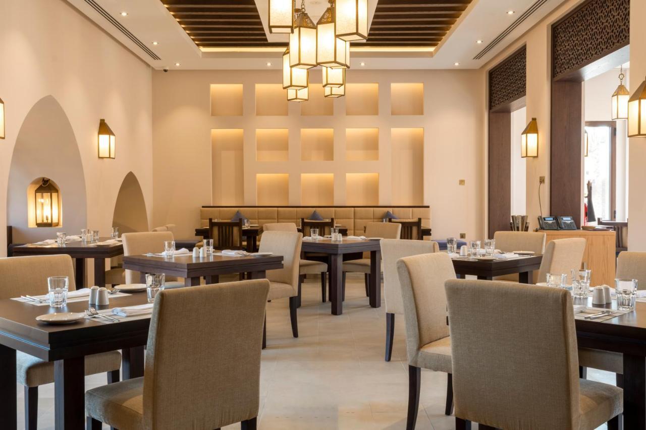 Al Badayer Retreat By Sharjah Collection Ξενοδοχείο Margham Εξωτερικό φωτογραφία The restaurant at the Ritz-Carlton, Bahrain