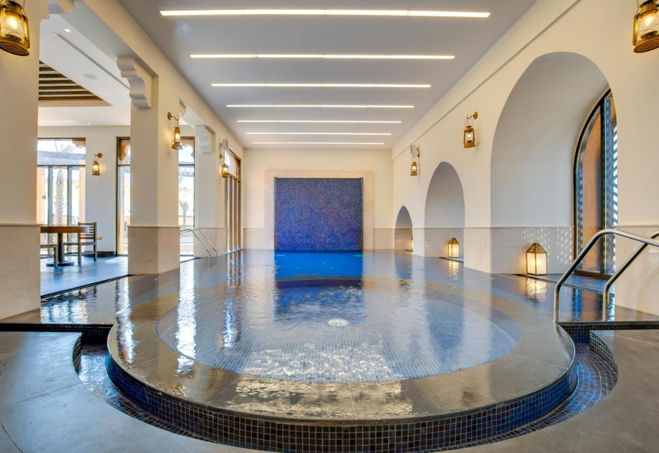 Al Badayer Retreat By Sharjah Collection Ξενοδοχείο Margham Εξωτερικό φωτογραφία The pool at the Four Seasons Hotel, Amman